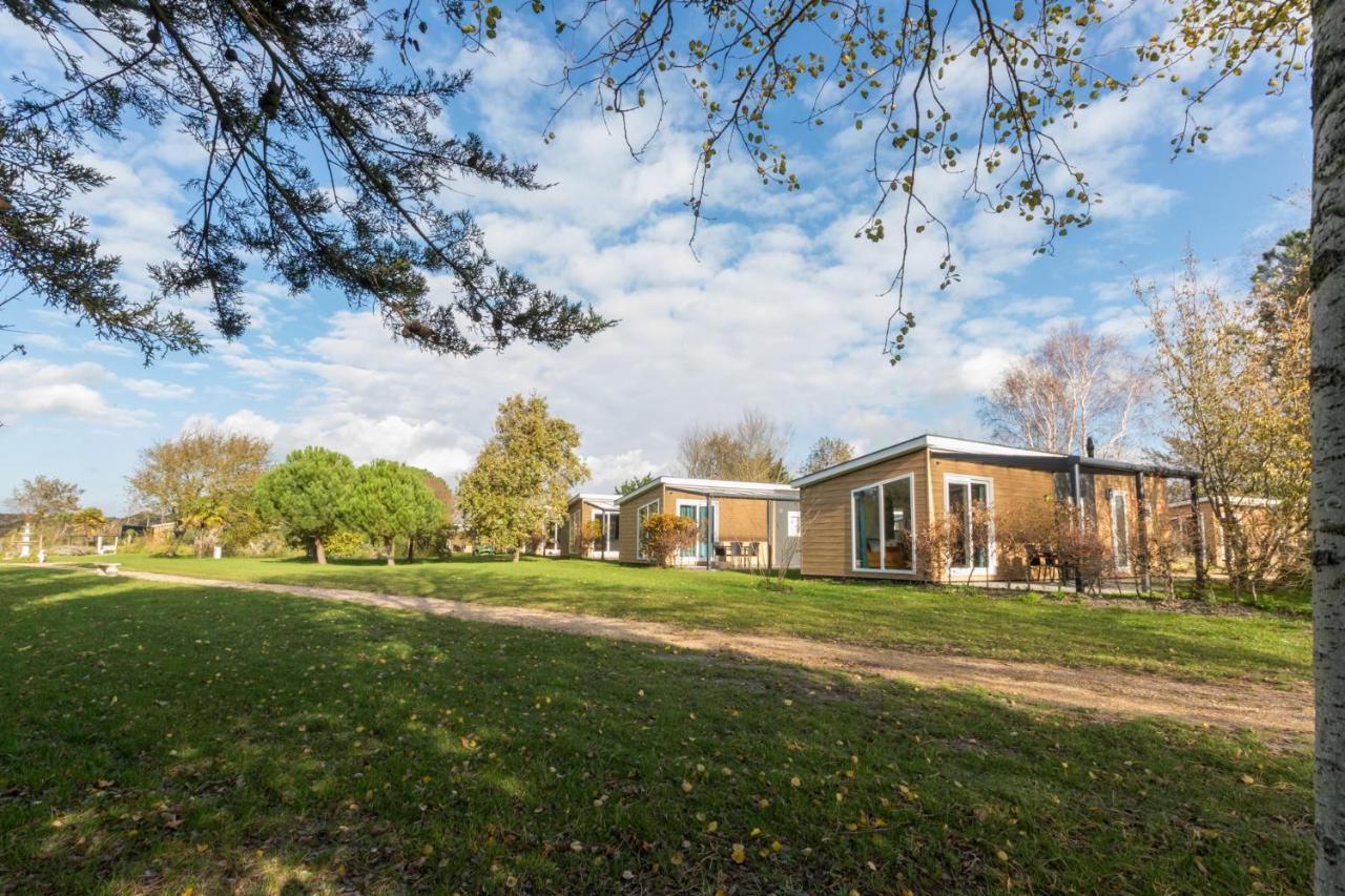 Welcome In - Chalet Vakantiepark Fort Den Haak - Huisdier Toegestaan Vrouwenpolder Exterior photo