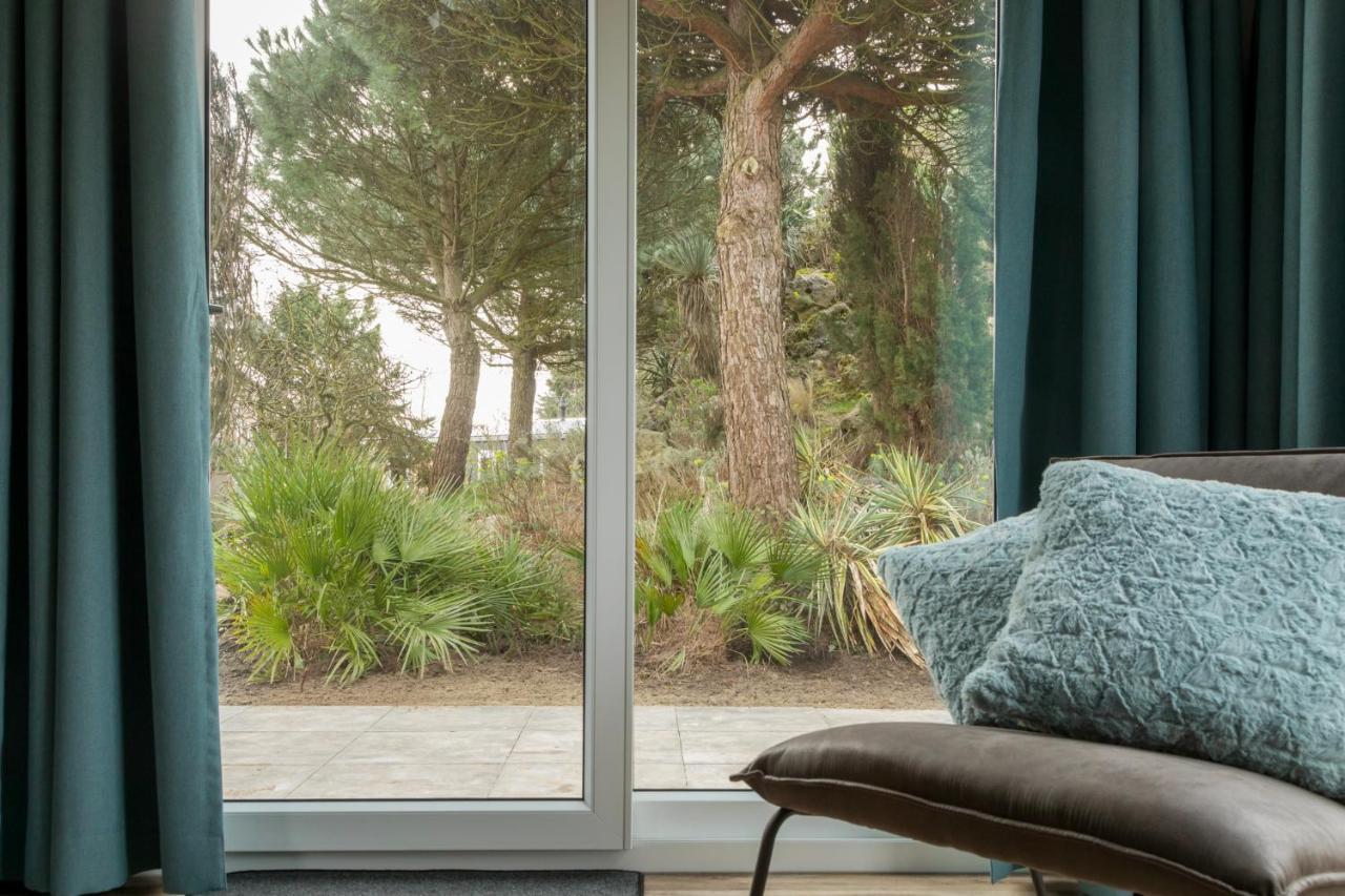 Welcome In - Chalet Vakantiepark Fort Den Haak - Huisdier Toegestaan Vrouwenpolder Exterior photo